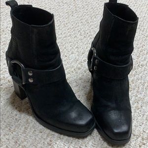 Allsaints black leather and suede ankle boot 37